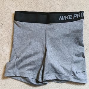 Nike Pro Gray Booty Shorts Size Small